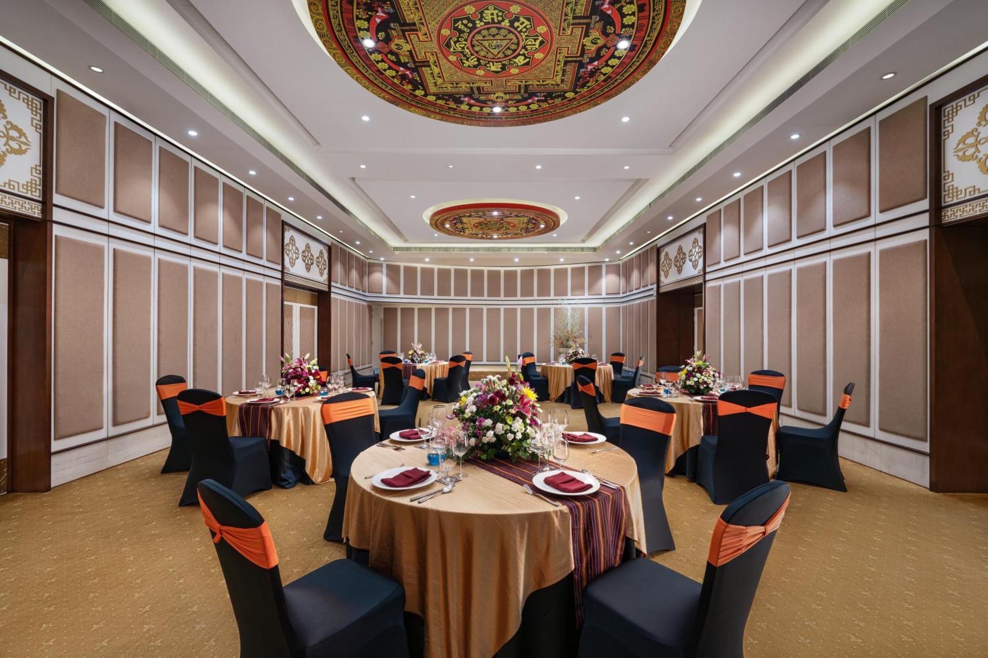 Yarkay Thimphu - Ihcl Seleqtions Otel Dış mekan fotoğraf